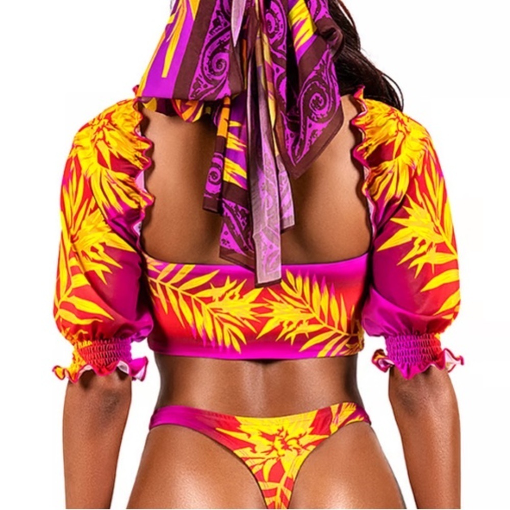 New! BFyne Zena floral bikini swim top 10605 - Picture 2 of 7